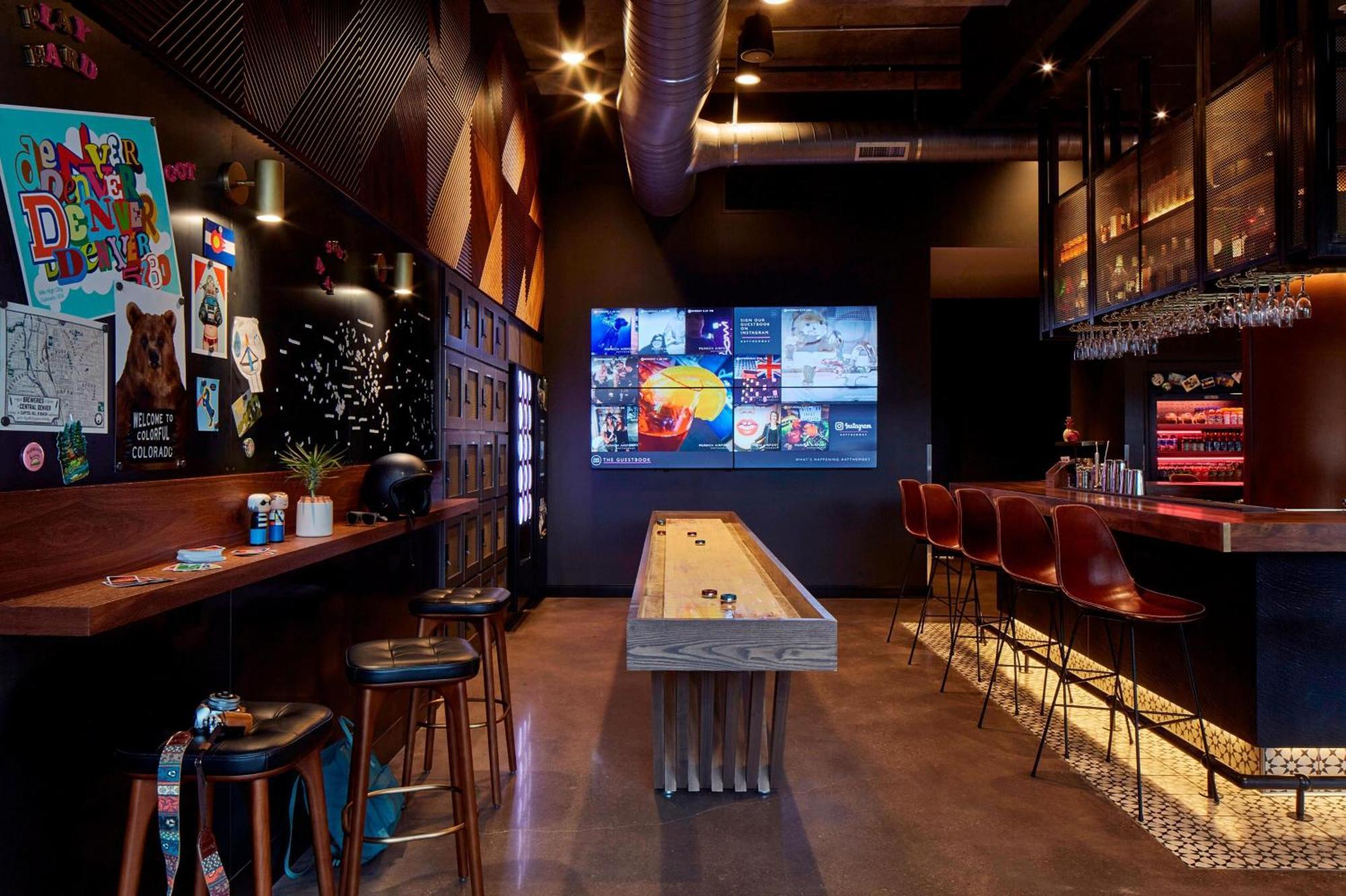 Moxy Denver Cherry Creek Ξενοδοχείο Εξωτερικό φωτογραφία